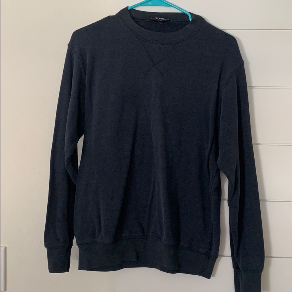 BRANDY MELVILLE LONG SLEEVE
